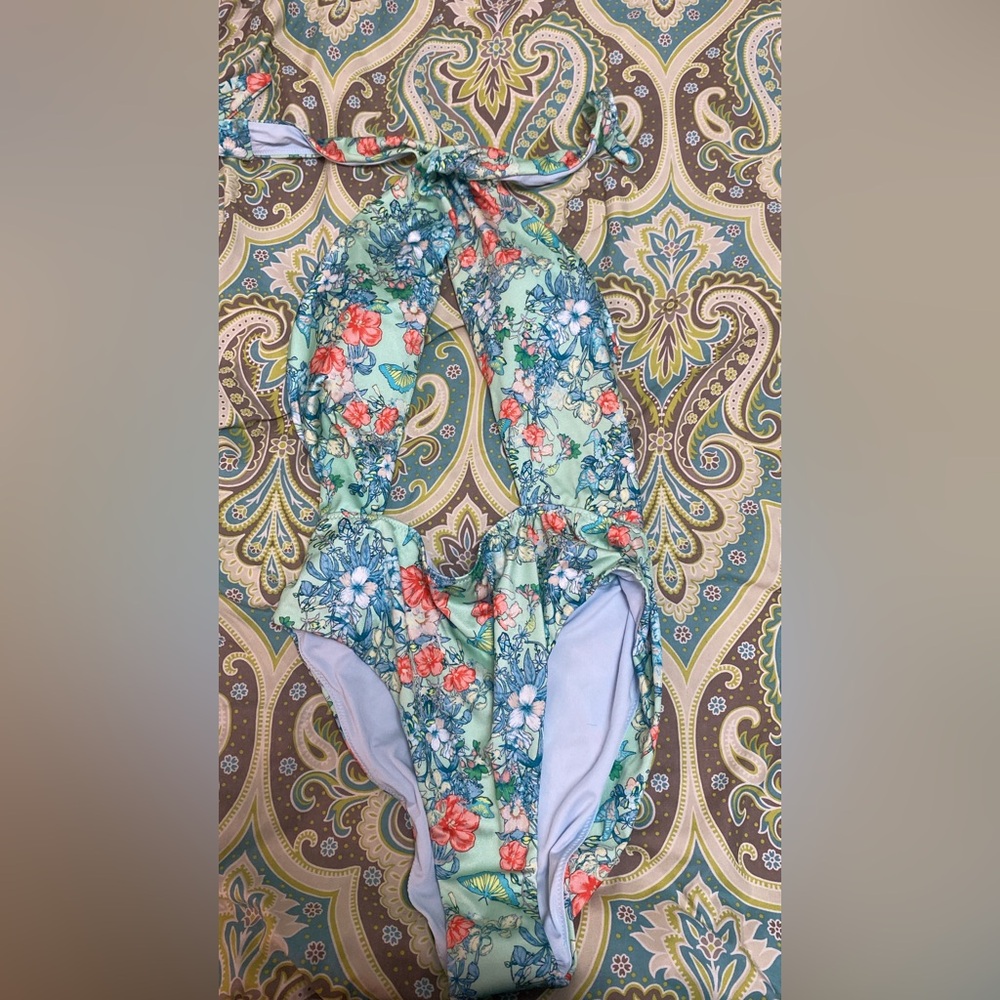 victoria’s secret swimsuit
